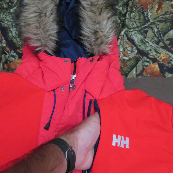 Helly Hensen Jacket Down Feathers with RECCO Tech.